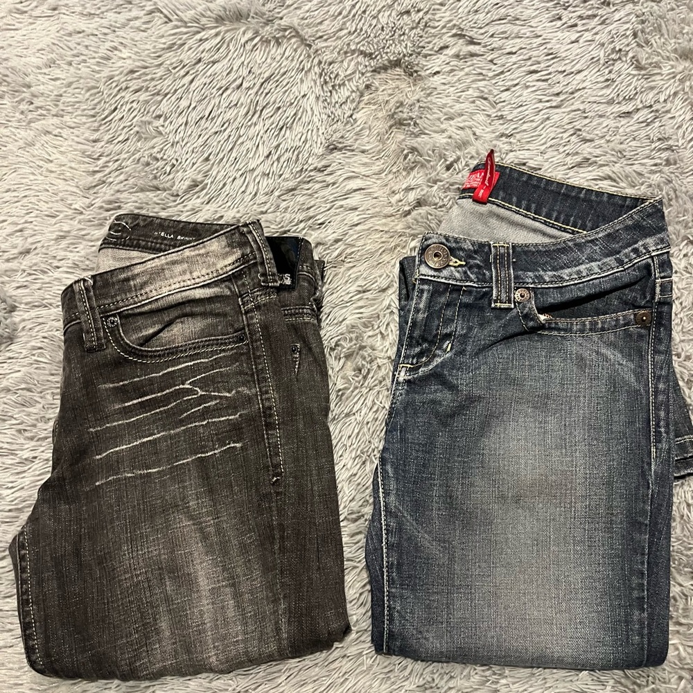 Bundle of  Distressed Jeans Guess & Express - Black and Blue